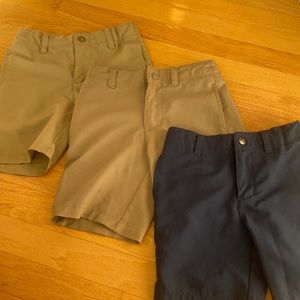 Sz 4 Under Armour performance shorts